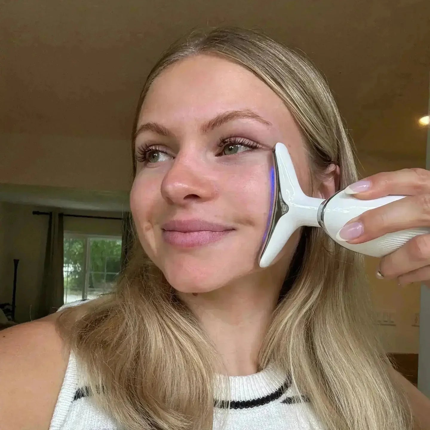 DemmyLab 7-in-1 Massaggiatore Viso LED